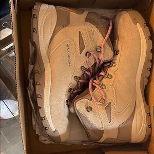 Columbia Women's Beige Suede Lace-Up Hiking Boots with Pink Laces